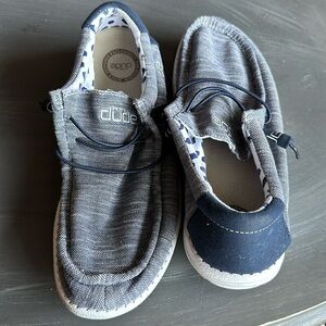 Men’s Hey Dude shoes